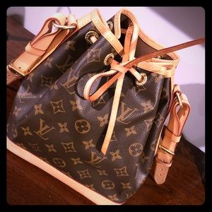 Authentic Louis Vuitton Crossbody Bag